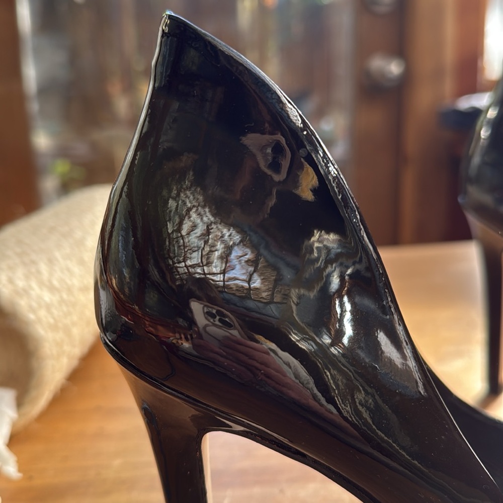 Jessica Simpson Black Patent Cambredge Pointed Toe Pump sz 9 - Picture 4 of 4